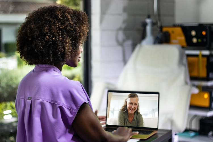 Copy of Online Consulting 3 2048x1365 1